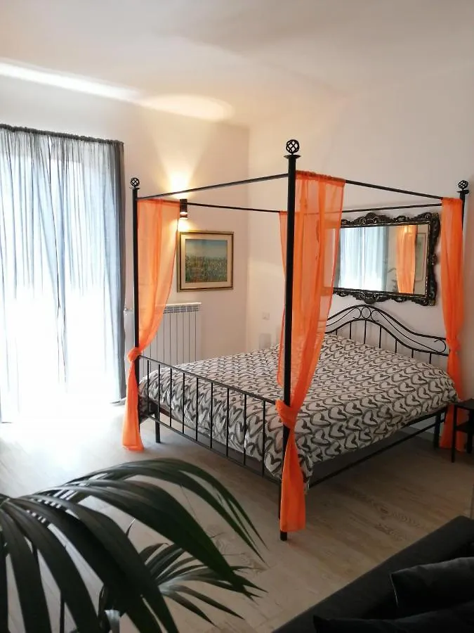 Love Mirrors And Flowers - Affitti Brevi Italia Apartamento Bari Itália